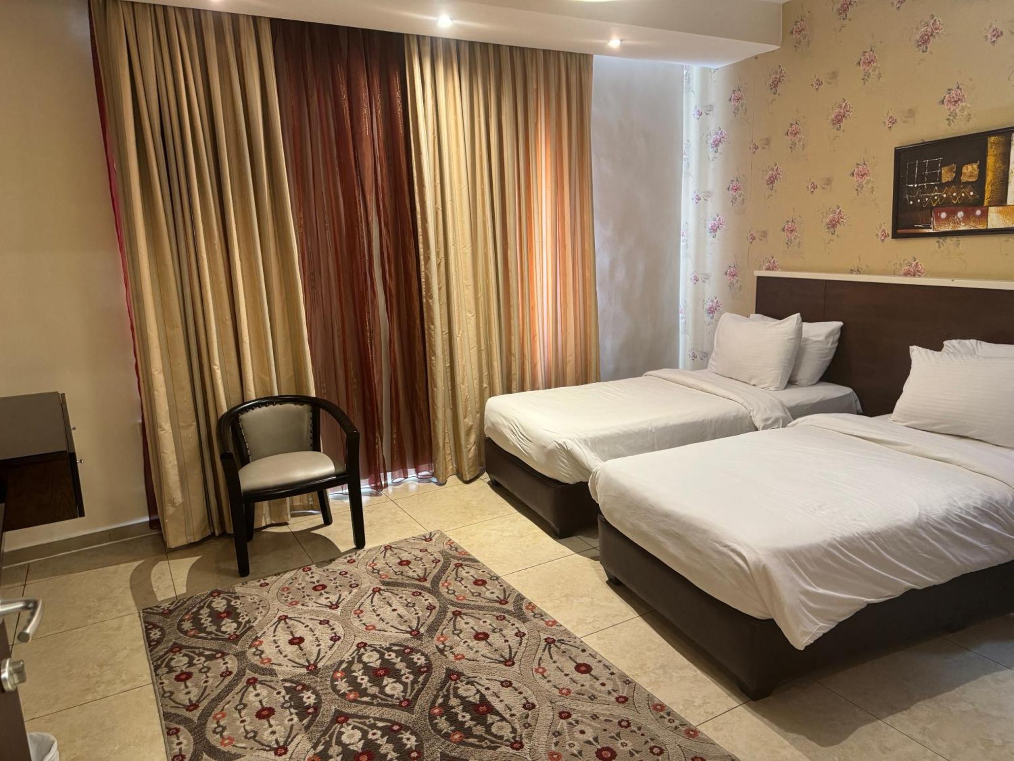 City Rose Hotel Suites Amman Exteriör bild