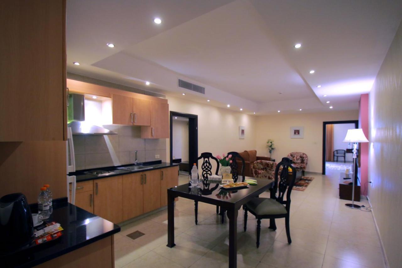 City Rose Hotel Suites Amman Exteriör bild